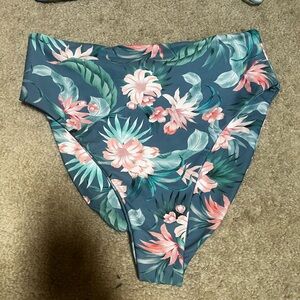 Skatie swim monroe bottom large Ohana